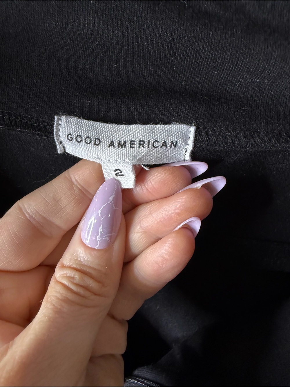 Good American Black Long-Sleeve Twist Front Crop Top - Picture 3 of 3